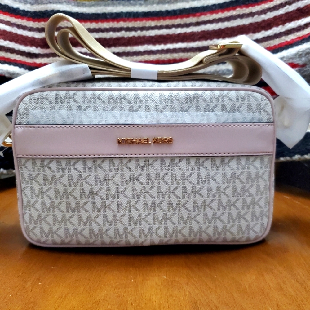 SOLD☆ MK Kelly Large Logo Crossbody